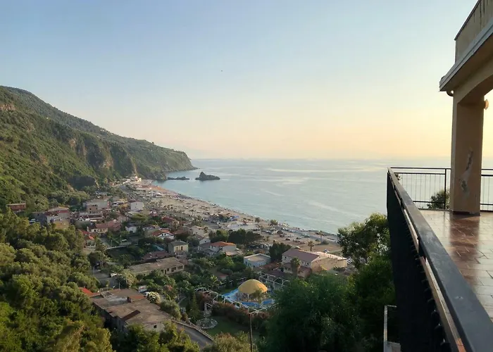 La Terrazza Sul Mare 公寓 *